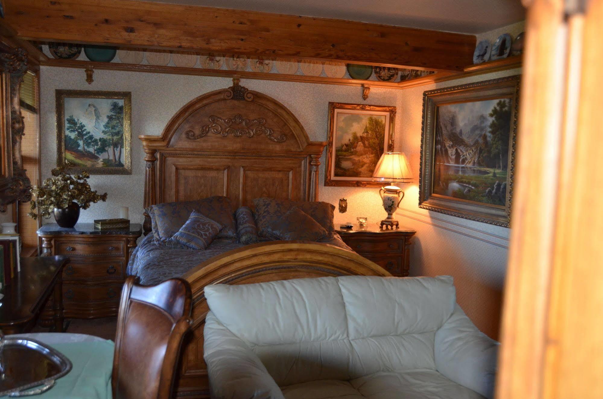Where Eagles Fly Bed & Breakfast Elk Point Экстерьер фото