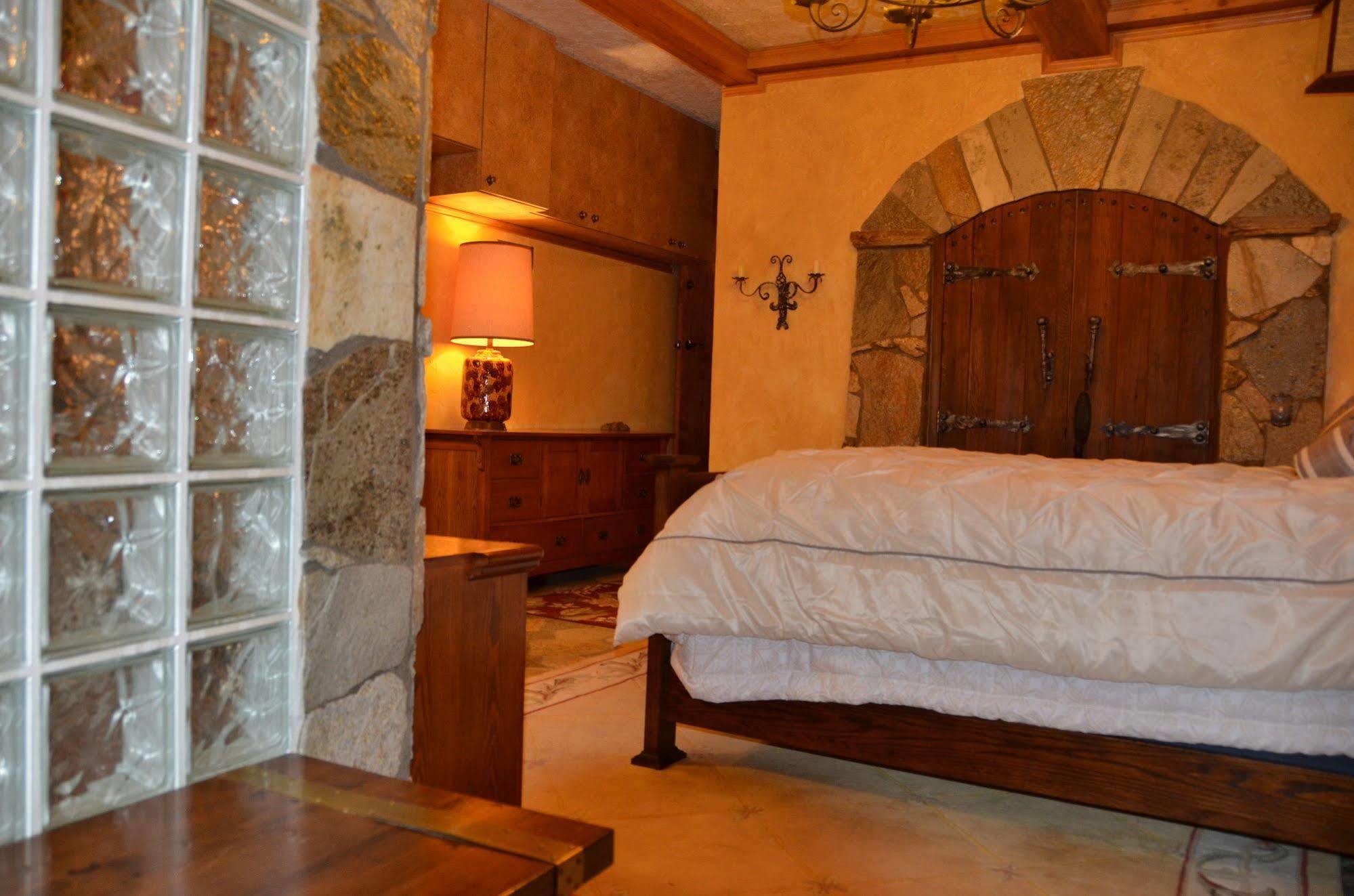 Where Eagles Fly Bed & Breakfast Elk Point Экстерьер фото