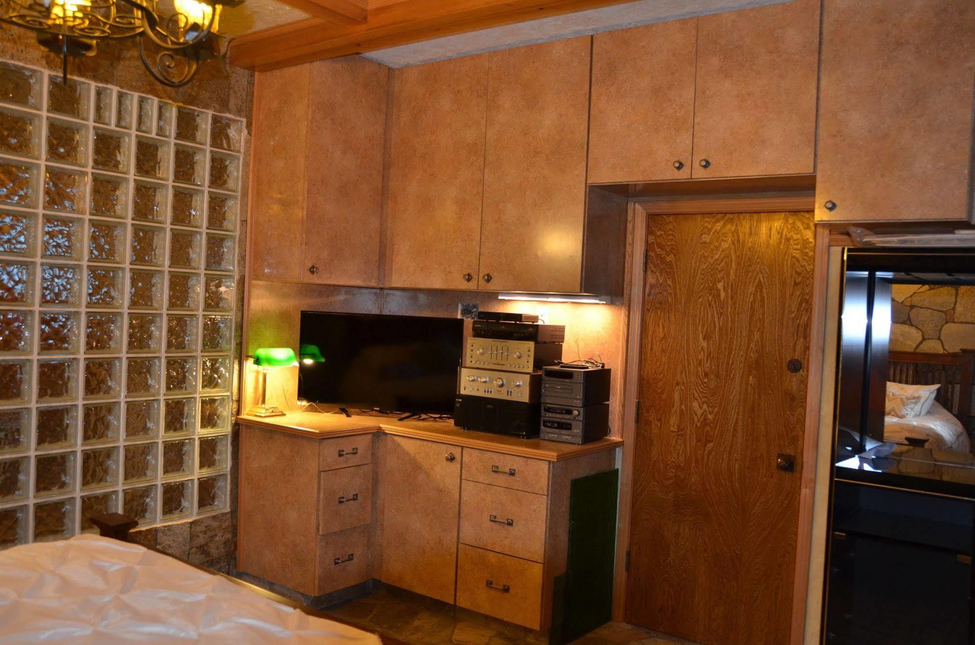 Where Eagles Fly Bed & Breakfast Elk Point Экстерьер фото